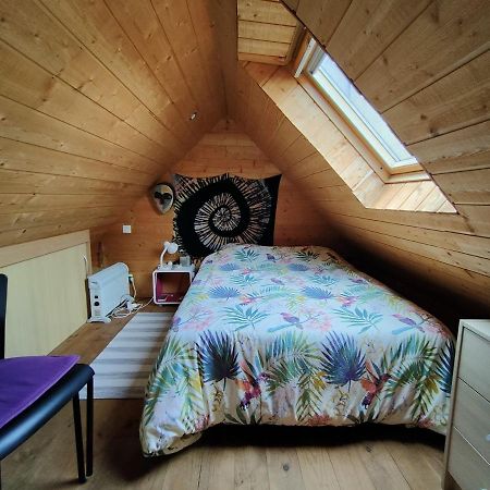 Maisonnette Avec Cour Ploubezre Eksteriør billede