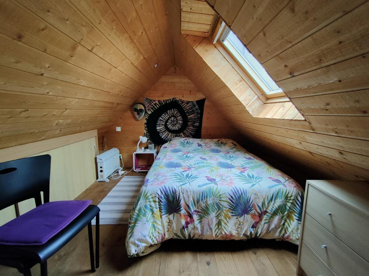 Maisonnette Avec Cour Ploubezre Eksteriør billede